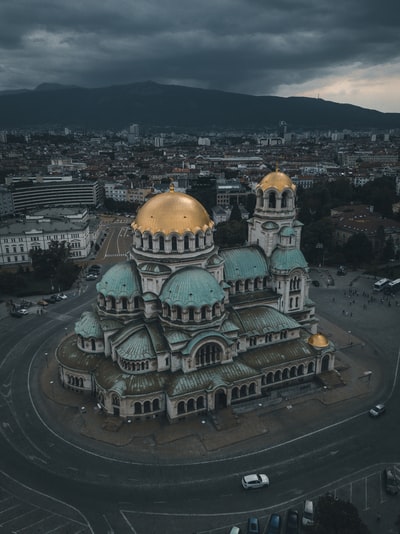 Blue dome building
